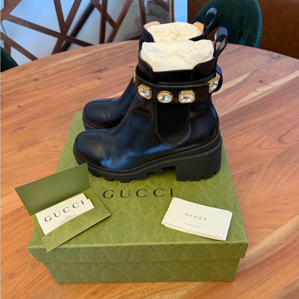 Gucci Black Leather Boots with Crystal Embellishments - size 38.5